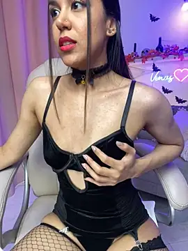 Snapshot of VenusIsLove_ chatting on October 2025 07:05:01 PM VenusIsLove online show from October 2025 07:05:01 PM