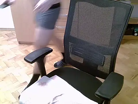 Snapshot of delayclose__ chatting on October 2025 04:36:01 PM delayclose online show from October 2025 04:36:01 PM