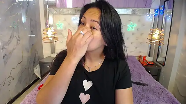 Snapshot of Melissa-roberts chatting on December 2025 06:54:02 PM Melissa-roberts online show from December 2025 06:54:02 PM