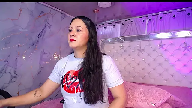 Snapshot of Melissa-roberts chatting on February 2026 01:33:02 PM Melissa-roberts online show from February 2026 01:33:02 PM