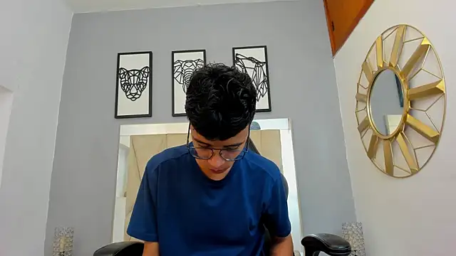 Snapshot of adams_bobby chatting on April 2026 11:04:01 AM adams bobby online show from April 2026 11:04:01 AM