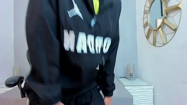 Snapshot of adams_bobby chatting on February 2026 11:17:01 AM adams bobby online show from February 2026 11:17:01 AM