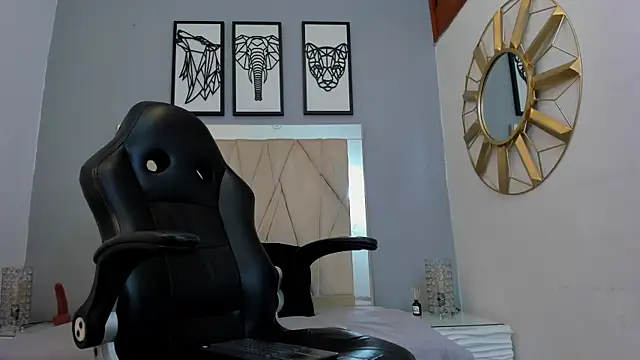 Snapshot of adams_bobby chatting on November 2025 02:28:02 PM adams bobby online show from November 2025 02:28:02 PM