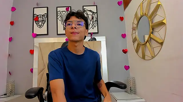 Snapshot of adams_bobby chatting on March 2026 11:10:01 AM adams bobby online show from March 2026 11:10:01 AM