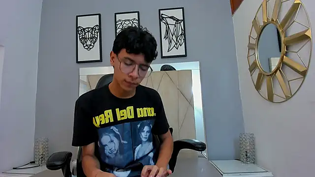 Snapshot of adams_bobby chatting on March 2026 11:17:02 AM adams bobby online show from March 2026 11:17:02 AM