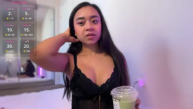 Snapshot of mimibabyxxx chatting on November 2025 06:11:02 PM mimibabyxxx online show from November 2025 06:11:02 PM