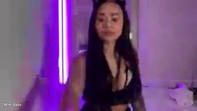 Snapshot of mimibabyxxx chatting on October 2025 01:48:02 AM mimibabyxxx online show from October 2025 01:48:02 AM