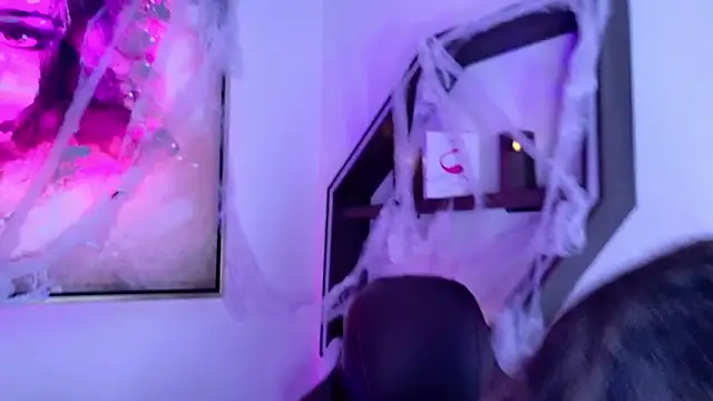 loana vegas online show from October 2025 04:04:02 PM