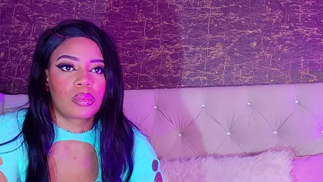 loana vegas online show from February 2026 04:15:01 PM