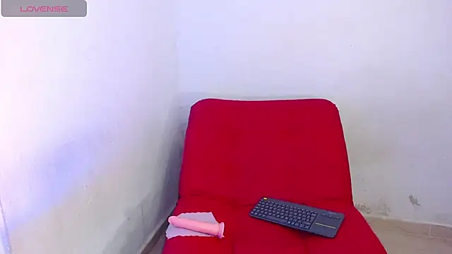 MiadelCastillo online show from February 2026 10:43:02 PM