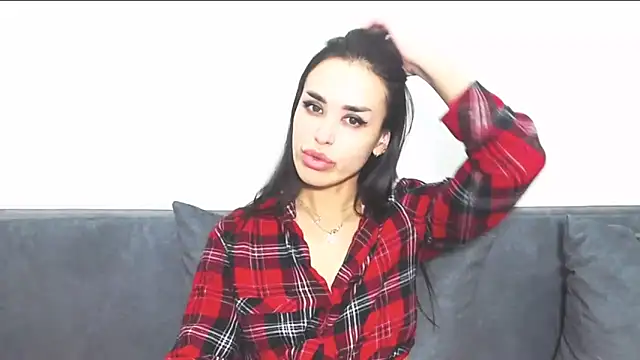 velvetveyraX online show from February 2026 05:57:02 PM