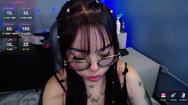 LittleNathy  online show from November 2025 11:37:01 AM