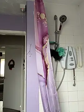 BubblesLovexox online show from December 2025 12:51:01 PM