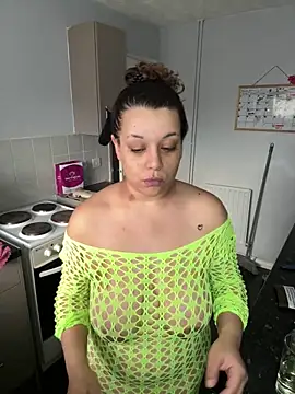 BubblesLovexox online show from February 2026 04:16:02 PM