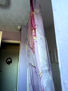 BubblesLovexox online show from December 2025 10:18:01 AM