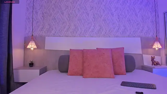 Vittoria  rossi online show from April 2026 03:05:01 PM