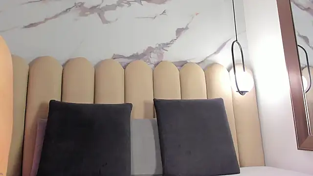 Vittoria  rossi online show from December 2025 01:10:02 PM