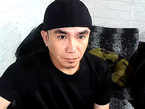 yourasiandesire69 online show from December 2025 01:01:01 AM
