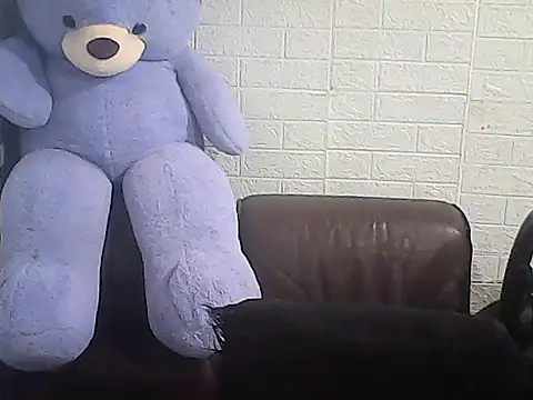 yourasiandesire69 online show from November 2025 04:00:01 PM