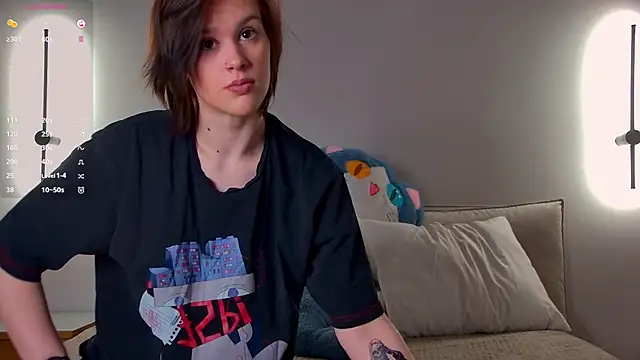 LoraPuffs online show from April 2026 02:30:01 PM