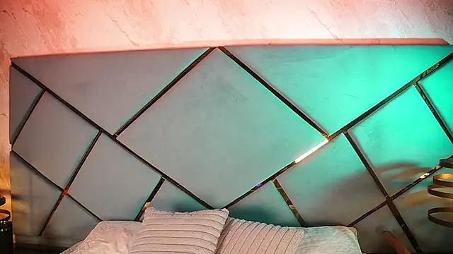  giggy 2 online show from December 2025 11:42:01 AM