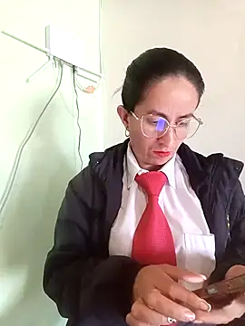 Valentina--1 online show from November 2025 12:42:02 PM