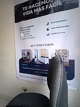 Valentina--1 online show from December 2025 12:07:01 PM