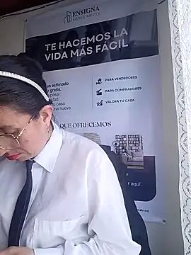 Valentina--1 online show from January 2026 02:57:01 PM