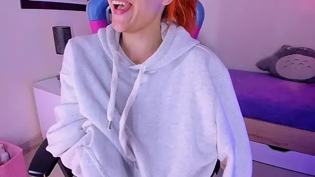 celeste blazze  online show from February 2026 04:48:02 PM