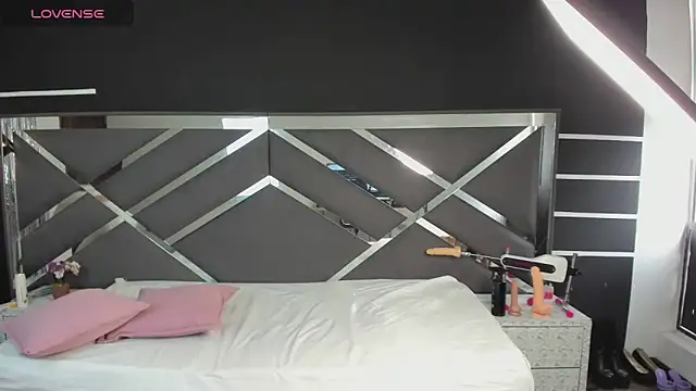 ScarlettParker online show from November 2025 01:14:02 PM