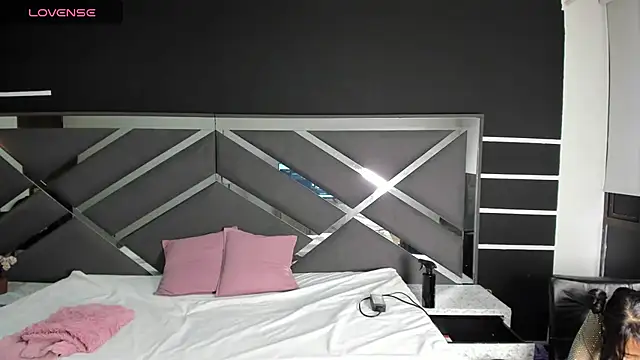 ScarlettParker online show from October 2025 01:10:01 PM