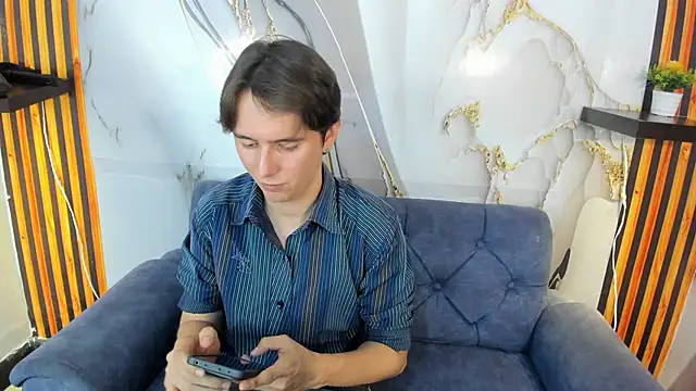 Snapshot of Aaron_LatinMen chatting on October 2025 06:40:01 PM Aaron LatinMen online show from October 2025 06:40:01 PM