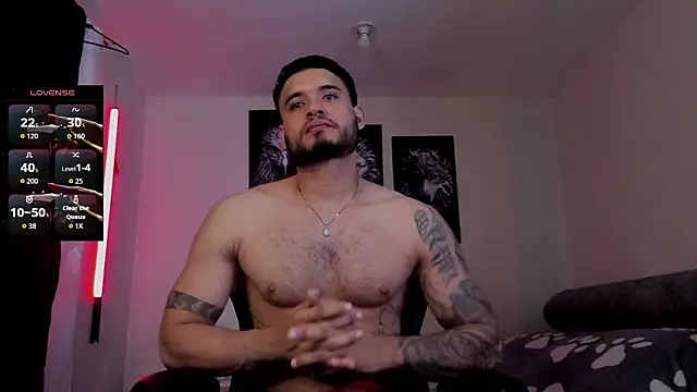 AUSTINN TORRES online show from February 2026 12:06:01 AM