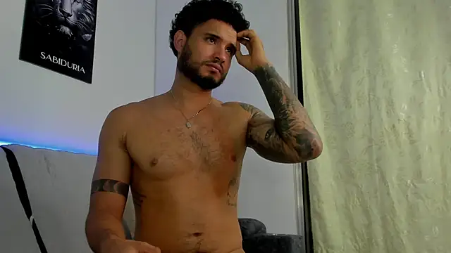 AUSTINN TORRES online show from June 2026 05:12:01 AM