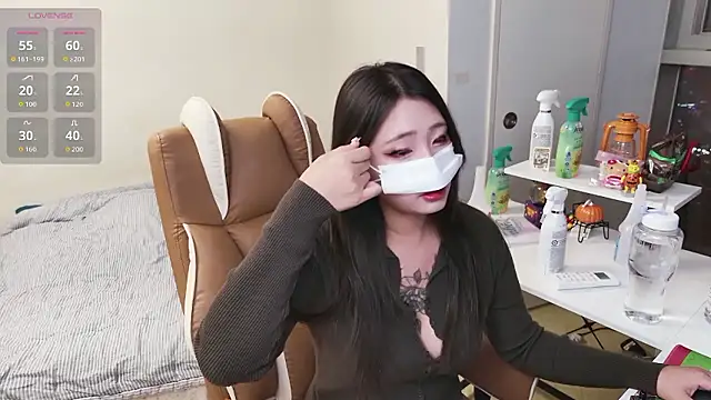 Milk Sola online show from November 2025 11:48:01 AM