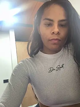 NikolRose online show from November 2025 11:30:01 PM