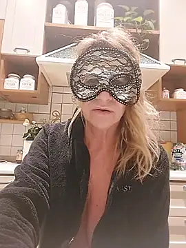 susylux online show from April 2026 05:30:01 PM