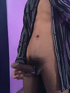 Snapshot of Chilango21cm chatting on February 2026 02:24:02 PM Chilango21cm online show from February 2026 02:24:02 PM