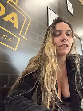 sarah honey   online show from March 2026 03:15:02 PM