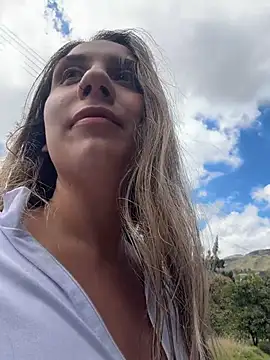 sarah honey   online show from January 2026 03:06:01 PM