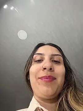 sarah honey   online show from October 2025 12:26:02 PM