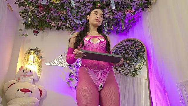 ISA NIXON online show from March 2026 12:50:01 AM