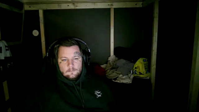 Snapshot of SWEDEN933 chatting on October 2025 02:54:01 AM SWEDEN933 online show from October 2025 02:54:01 AM