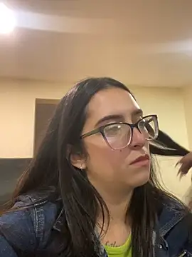 Kloe Novoa online show from March 2026 12:17:02 PM