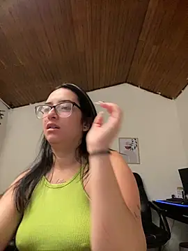 Kloe Novoa online show from November 2025 12:41:01 PM