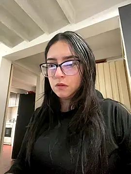 Kloe Novoa online show from December 2025 12:52:02 PM