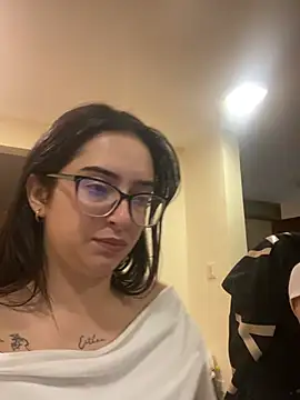 Kloe Novoa online show from March 2026 12:24:01 PM