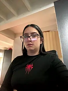 Kloe Novoa online show from January 2026 01:28:01 PM