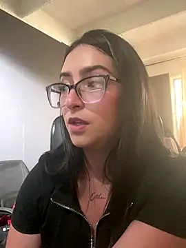 Kloe Novoa online show from January 2026 05:27:02 PM