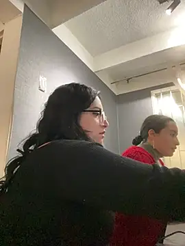 Kloe Novoa online show from January 2026 01:29:01 PM